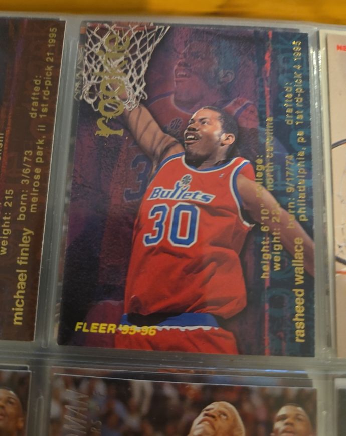 1995-96 Fleer #316 Rasheed Wallace — front