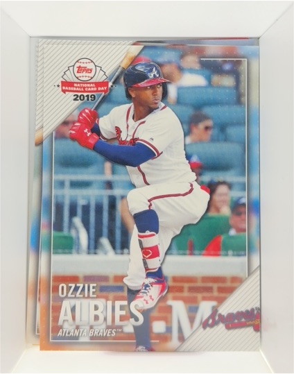 2019 Topps National Baseball Card Day Ozzie Albies — front