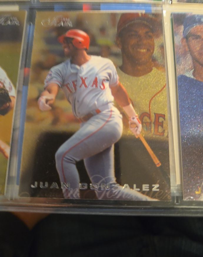 1993 Fleer Ultra Juan Gonzalez Texas Rangers — front