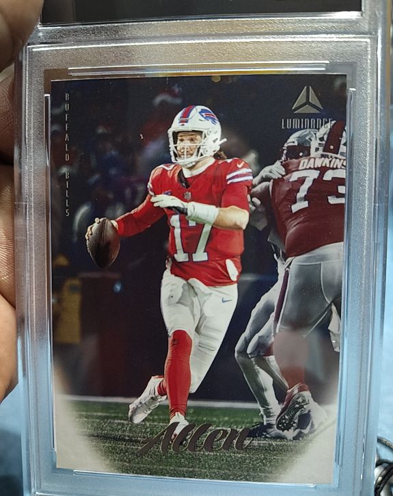 2025 Panini Luminance #26 Josh Allen — front