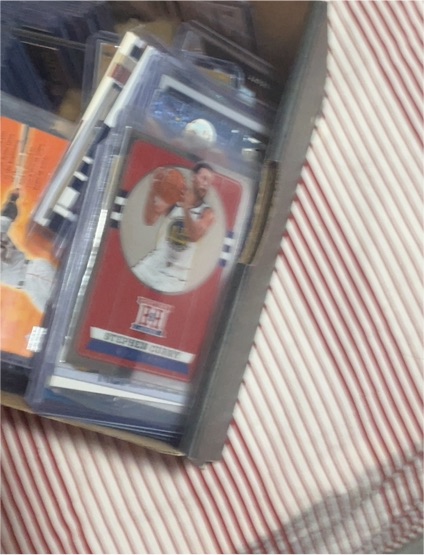 2022 Panini NBA Hoops #1 Stephen Curry — front
