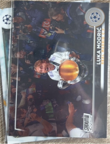 2022-23 Topps Stadium Club Chrome UEFA #37 Luka Modric — front