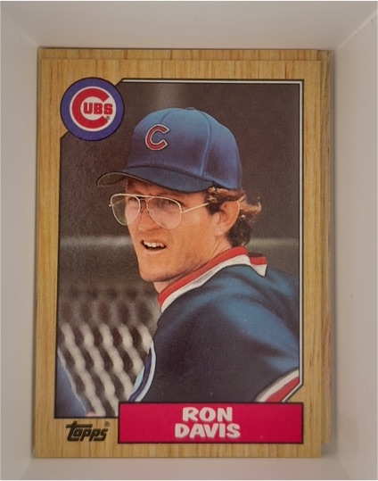 1987 Topps #383 Ron Davis — front
