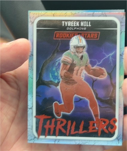 2025 Panini Rookies & Stars Thrillers Silver Prizm #4 Tyreek Hill — front