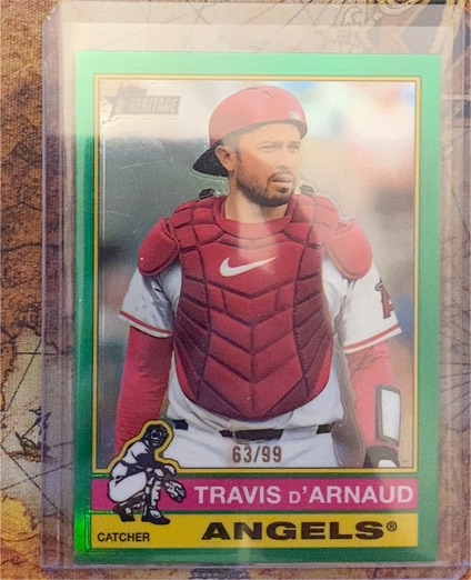 2025 Topps Heritage #564 Travis d'Arnaud — front