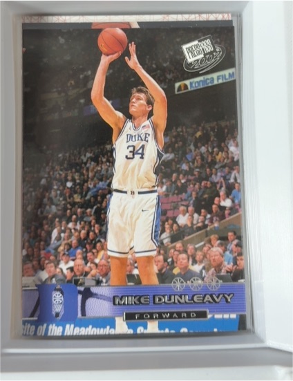 2002 Press Pass #9 Mike Dunleavy — front