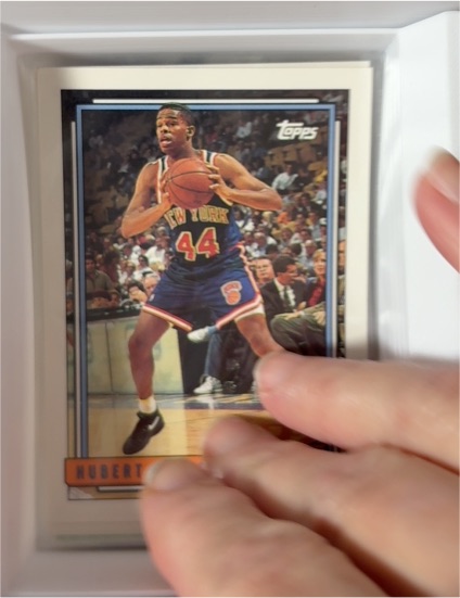 1992-93 Topps Gold #381 Hubert Davis — front