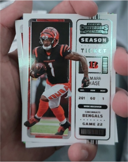 2022 Panini Contenders Season Ticket #18 Ja'Marr Chase — front