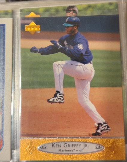 1996 Upper Deck #100 Ken Griffey Jr. — front