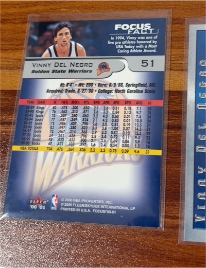2000 Fleer Focus #51 Vinny Del Negro — front