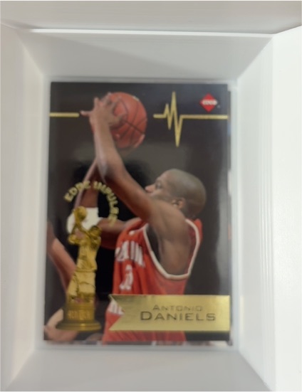 1997 Collector's Edge Impulse #4 Antonio Daniels — front