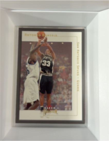 1997 Fleer Antonio Daniels San Antonio Spurs — front