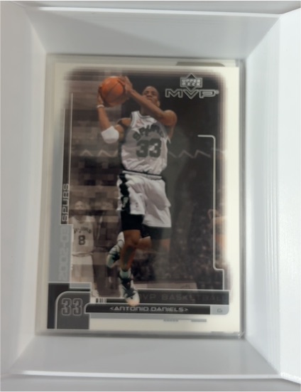 2002-03 Upper Deck MVP #161 Antonio Daniels — front
