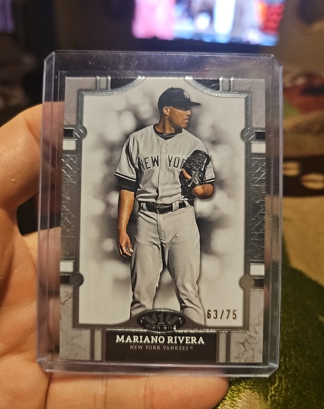 2024 Topps Tier One #16 Mariano Rivera — front