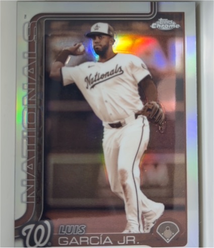 2025 Topps Chrome #269 Luis García Jr. — front