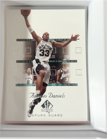 2001-02 SP Authentic #78 Antonio Daniels — front