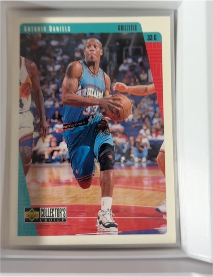 1997-98 Upper Deck Collector's Choice #345 Antonio Daniels — front