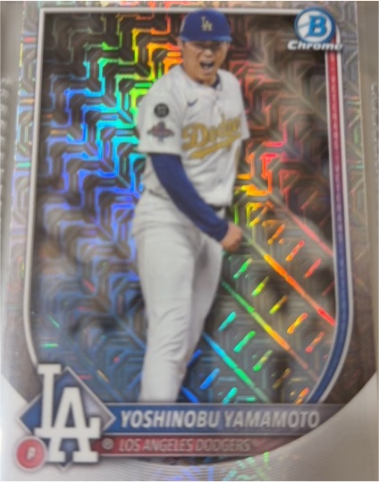 2025 Bowman Chrome #76 Yoshinobu Yamamoto — front