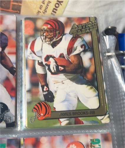 1991 Action Packed #32 James Brooks — front