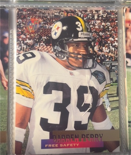 1995 Topps Stadium Club #4 Darren Perry — front
