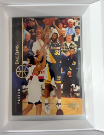1994-95 Upper Deck #213 Dale Davis — front