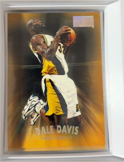 1997-98 SkyBox Premium #99 Dale Davis — front