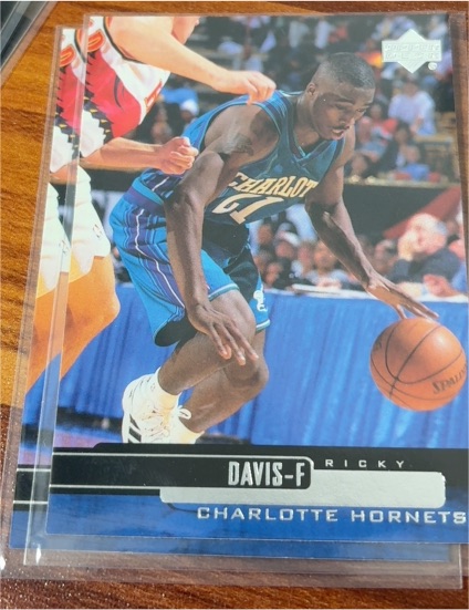 1999-00 Upper Deck #15 Ricky Davis — front