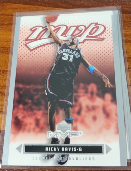 2000-01 Upper Deck MVP #17 Ricky Davis — front