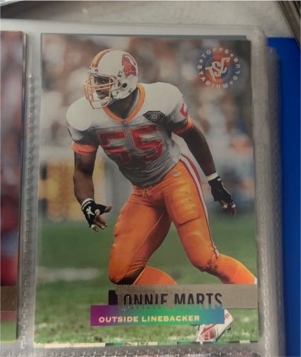 1995 Topps Stadium Club #83 Lonnie Marts — front