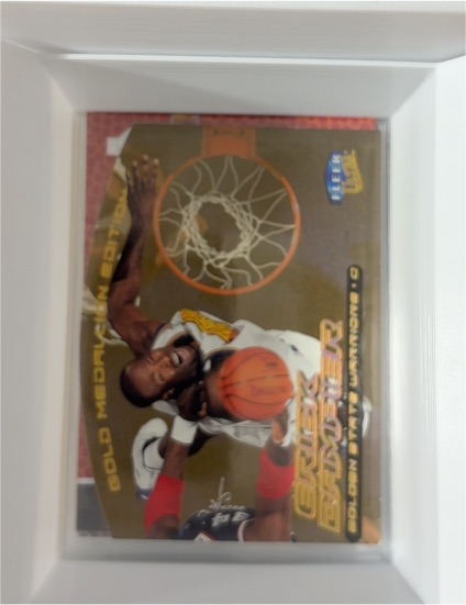 2003-04 Fleer Ultra #122 Stephon Marbury Gold Medallion — front