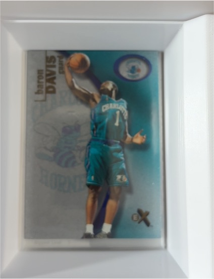 2000-01 Fleer E-X #8 Baron Davis — front