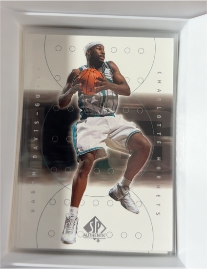 2000-01 Upper Deck SP Authentic #8 Baron Davis — front