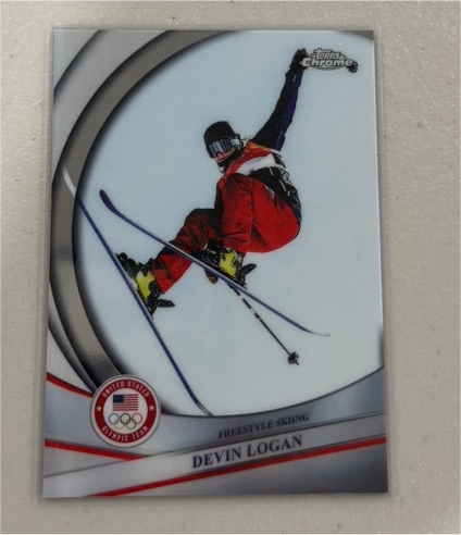 2026 Topps Chrome #143 Devin Logan — front