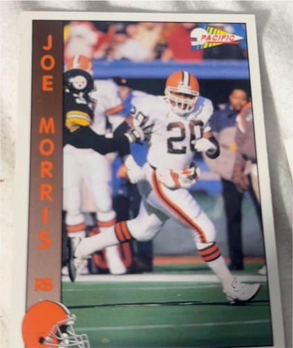 1992 Pacific #384 Joe Morris — front