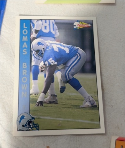 1992 Pacific #409 Lomas Brown Detroit Lions — front