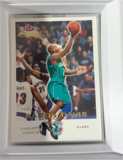 2000-01 Fleer Focus #88 Baron Davis — front