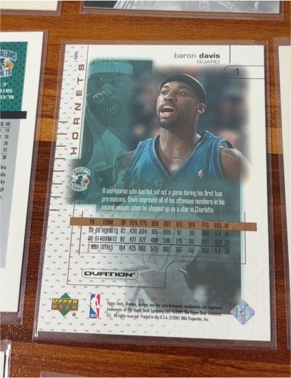 2001-02 Upper Deck Ovation #9 Baron Davis — front