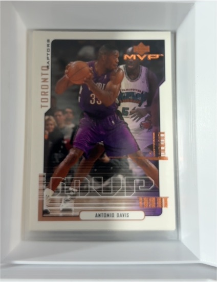 2000-01 Upper Deck MVP #168 Antonio Davis — front