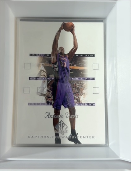 2001-02 Upper Deck SP Authentic #84 Antonio Davis — front