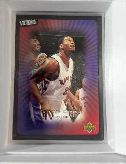 2003-04 Upper Deck Victory #94 Antonio Davis — front