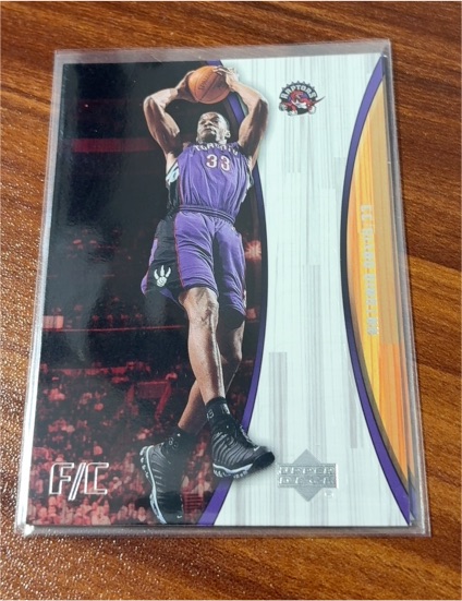 2000 Upper Deck #38 Damon Stoudamire — front