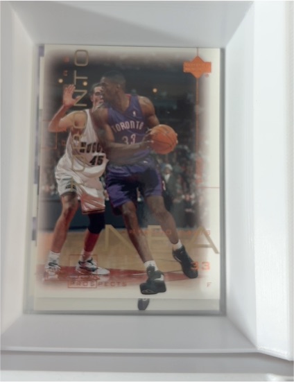 2000-01 Upper Deck Pros & Prospects #81 Antonio Davis — front