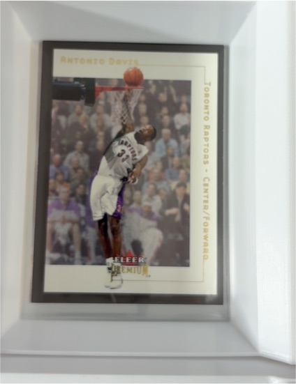 2003 Fleer Premium Antonio Davis Toronto Raptors — front
