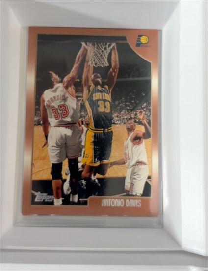 1998-99 Topps #38 Antonio Davis — front