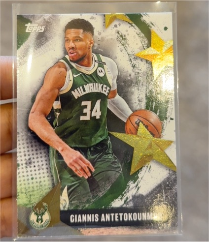 2025-26 Topps #SA-3 Giannis Antetokounmpo Stars of the NBA — front