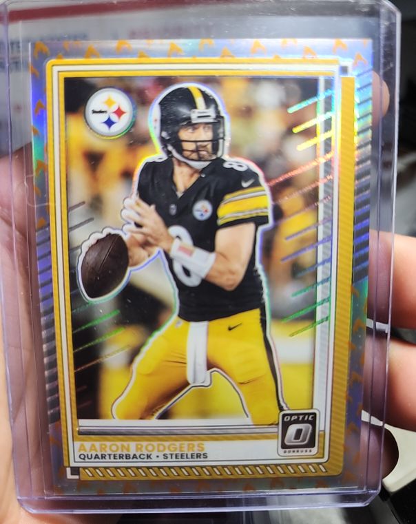 2025 Panini Donruss Optic #75 Aaron Rodgers — front