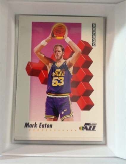 1991-92 SkyBox #279 Mark Eaton — front