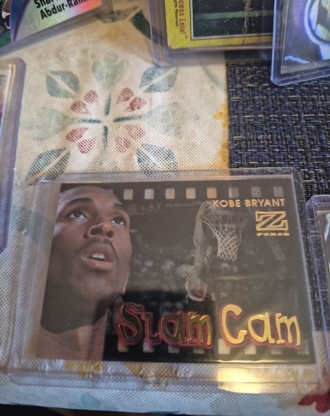 1997-98 Skybox Z-Force Slam Cam #1SC Kobe Bryant — front