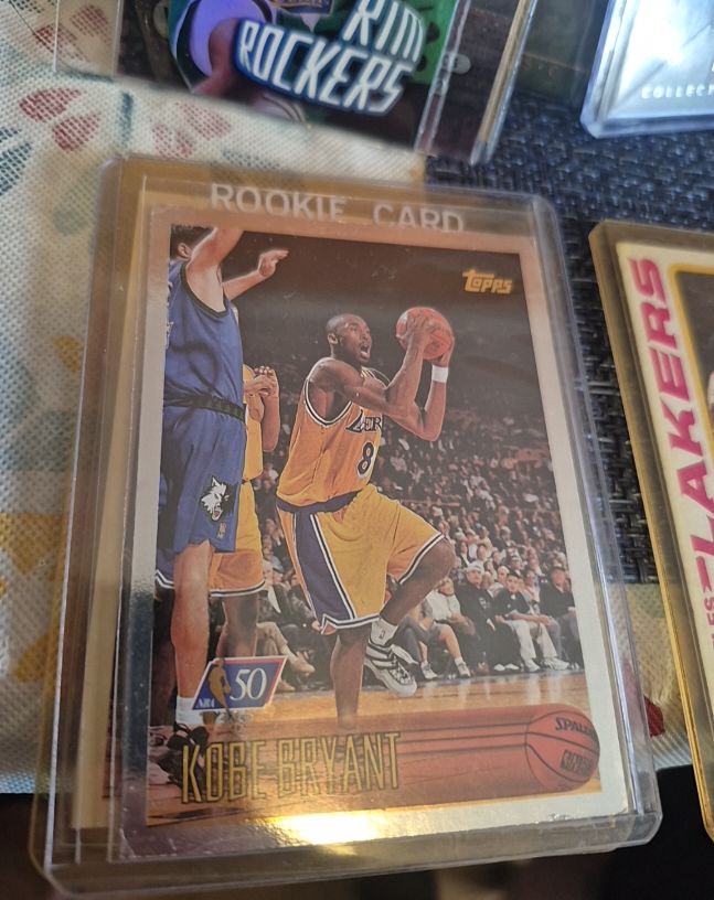 1996 Topps #138 Kobe Bryant — front