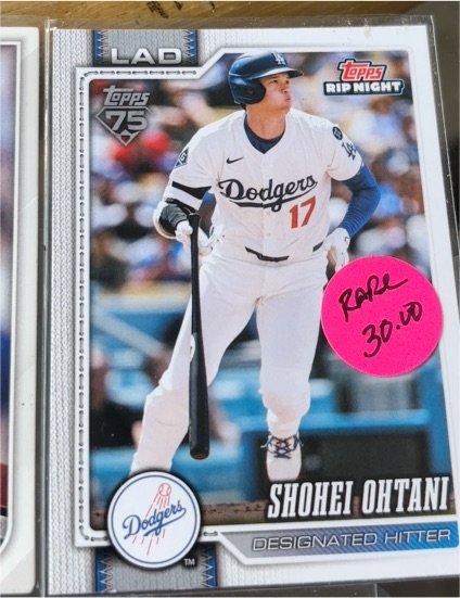 2024 Topps #17 Shohei Ohtani — front